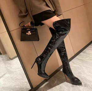 TCnCu[c nCq[  O Gi j[nCu[c H~ fB[Xu[c tH 11Z` 傫