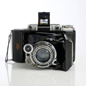 【中古】 (カールツアイス) Carl Zeiss スーパーイコンタ 531/2 テッサー105/3.5 6x9【中古カメラ 中判カメラ】 ランク：C