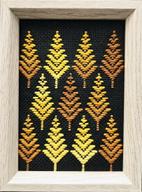 こぎん刺しキット オリジナル「黄金(きん)の秋」L判写真サイズ額 コングレス 糸 針 図案 木 いちょう もみじ 秋 葉 紅葉 初心者 刺繍キット おしゃれ こぎん刺し 刺し糸 ハンドメイド 手作りキット 伝統工芸品 和風 飾り 手作り こぎんざし 手芸 ナンデモヤ 青森