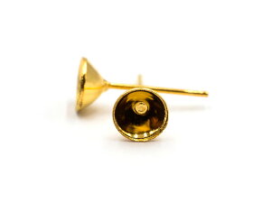 【pc-26】6mm 三角カップ付き ピアス ゴールド 金属キャッチ付★30個(15ペア)60個(30ペア)★お椀皿 ガラスドーム ピアス 基礎パーツ ビーズ