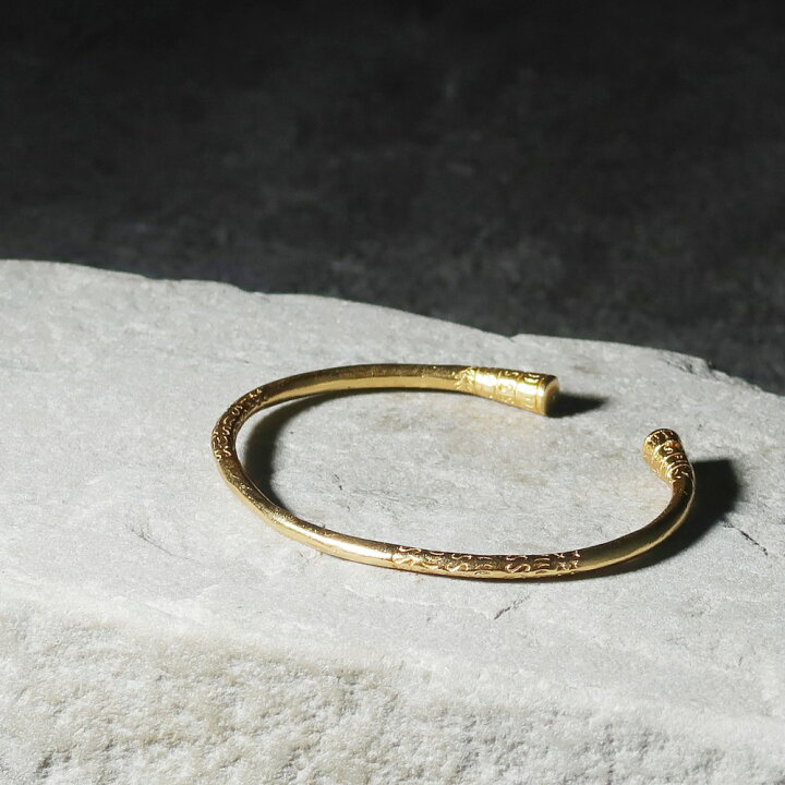 楽天市場】【唯一無二。圧倒的な存在感】バングル ブレスレット  