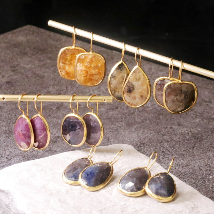 楽天市場】【唯一無二。圧倒的な存在感】天然石 ピアス サファイア  