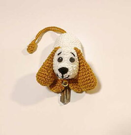 編みぐるみ犬型キーホルダー(ストラップ バッグアクセサリー 可愛い ぬいぐるみ プレゼント 鍵の管理 手芸 招福鈴付き手作り 人気 手芸 キーアクセサリー デザインキーホルダー キーカバ 鍵カバ プレゼント ストラップホルダー 手編み キット かぎ針編み)