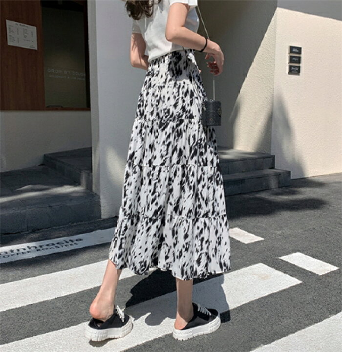 楽天市場 レビューでプレゼント 韓国 ファッション レディース スカート ボトムス 韓国 春 夏 カジュアル お取り寄せ Ptxn851 オルチャン ファッション コーデ シンプル 定番 セレカジ 代 30代 40代 22 モノトーン ティアード ミモレ丈 着回し 韓国 ワンピ