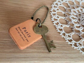 本革 可愛い 鍵付きストラップ キーホルダー ストラップ チャーム key 鍵