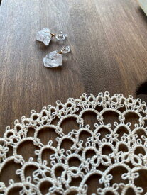 天然石 水晶 ラフロック ノンホールピアス
