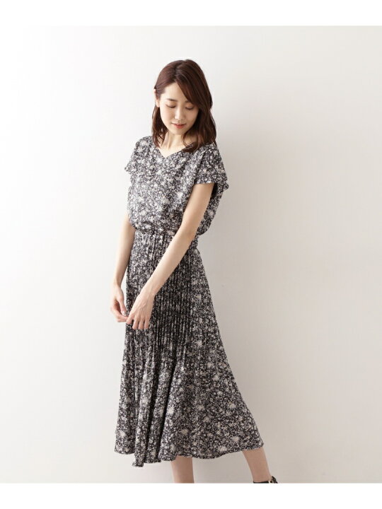 楽天市場 フラワープリントワンピース Natural Beauty Basic ナチュラルビューティベーシック ワンピース ワンピースその他 ブルー 送料無料 Rakuten Fashion Natural Beauty Basic