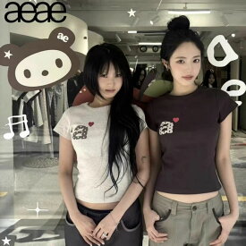 【SALE 40%OFF手取り価格4788円】配送無料★ [aeae] DOT SMALL LETTER TEE エーイーエーイー 半袖 Tシャツ シャツ クロップド ショート タイト スリム チビT ラウンドネック 丸襟 コットン 綿 韓国 レディース ロゴ 無地 白 ネイビー グレー かわいい 人気