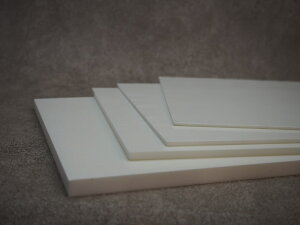 【厚手タイプ 白色 PEフォーム基材 両面粘着テープ 210mm×297mm 1枚入】選択してください厚み 約2、約3、約5、約10mm 店頭で浮き出しているように見せるアイキャッチ用のPOP広告や、緩衝材