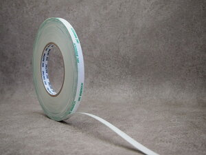 DIC TCNޗp ʐڒe[v #8800CH 10mm×50m@1{AvX`bNAA̓ւ̐ڒAȖʐڒł̑ϔɗDĂ܂