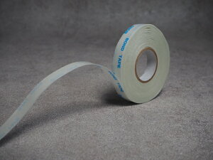 yRjV@{h@|pʃe[v@X^CXe@10mm×10m@1{@z10mm×10mʃe[v@sDzzɋ͂ɐڒĐ􂢂Ă?ɂ^Cv