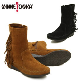 【4/23まで店内全品P5倍以上！】【アウトレット】ミネトンカ MINNETONKA サイド フリンジ ウェッジ ブーツ Side Fringe Wedge Boot レディース ウィメンズ用 スエード ブーツ [BB]