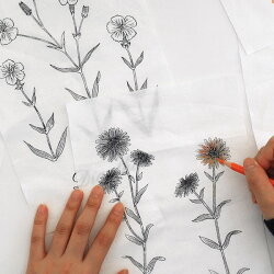 【コットン】Mono_Wild_flower_ワイルドフラワーイラストカットコットン