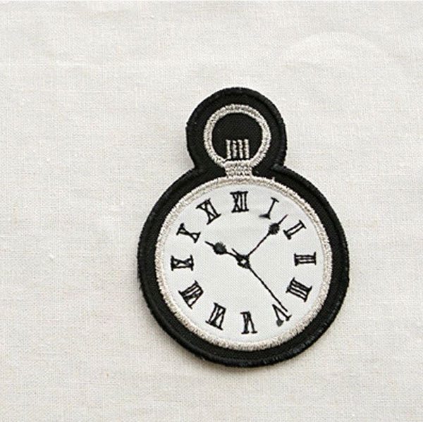 名探偵ホームズの時計をアレンジしたデザインワッペン お買い得品 時計ワッペン DIY ハンドメイド ワッペン 2020 新作 名探偵ホームズの時計 商用利用可 時計