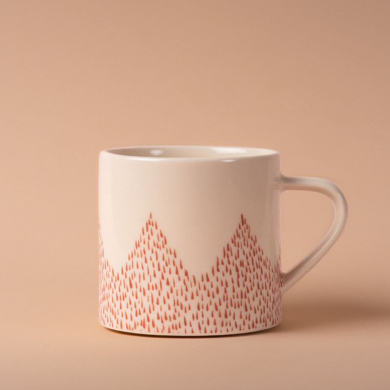 人気柄の秋ブラウンの新色です Studio Oyama 最大99％オフ コーヒーカップ Barrskog 売り込み 赤茶 スウェーデン ブラウン 北欧 針葉樹