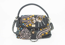 ☆【中古】　美品　【VALENTINO　ヴァレンティノ】　刺繍スタッズ　2WAYハンドバッグ　ハンドバッグ　ブラック