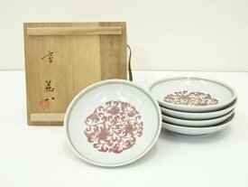 【中古】【タイムセール50%オフ】【陶芸・陶器】九谷焼　荘八造　色絵唐草紋銘々皿5客（共箱）【送料無料】[中古 茶器 菓子器 おしゃれ 和菓子 干菓子 主菓子 茶道 茶道具 お茶 小皿 骨董 茶会 抹茶 プレート]