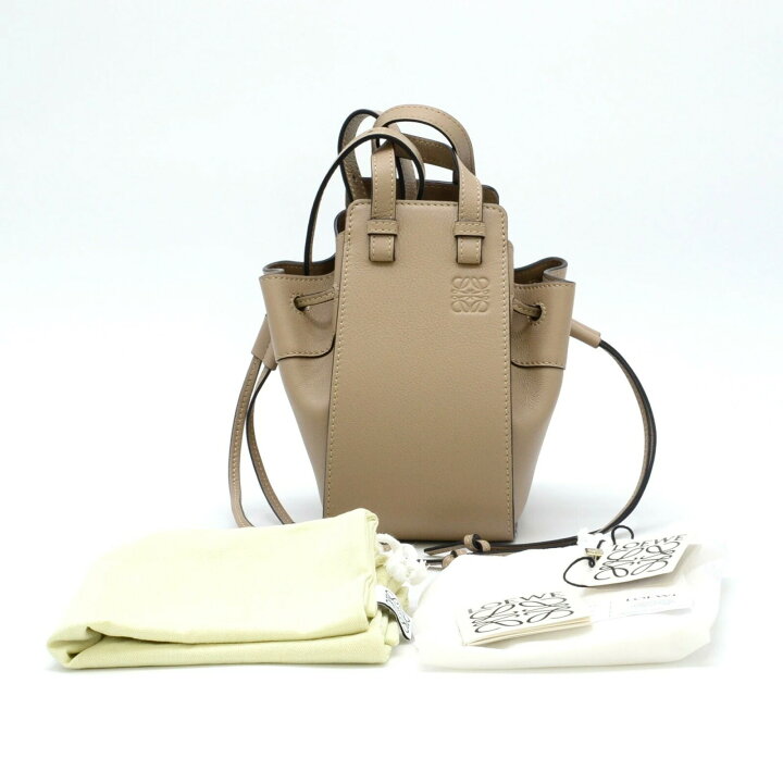 楽天市場】LOEWE ロエベ ハンモック ドローストリングミニ サンド 