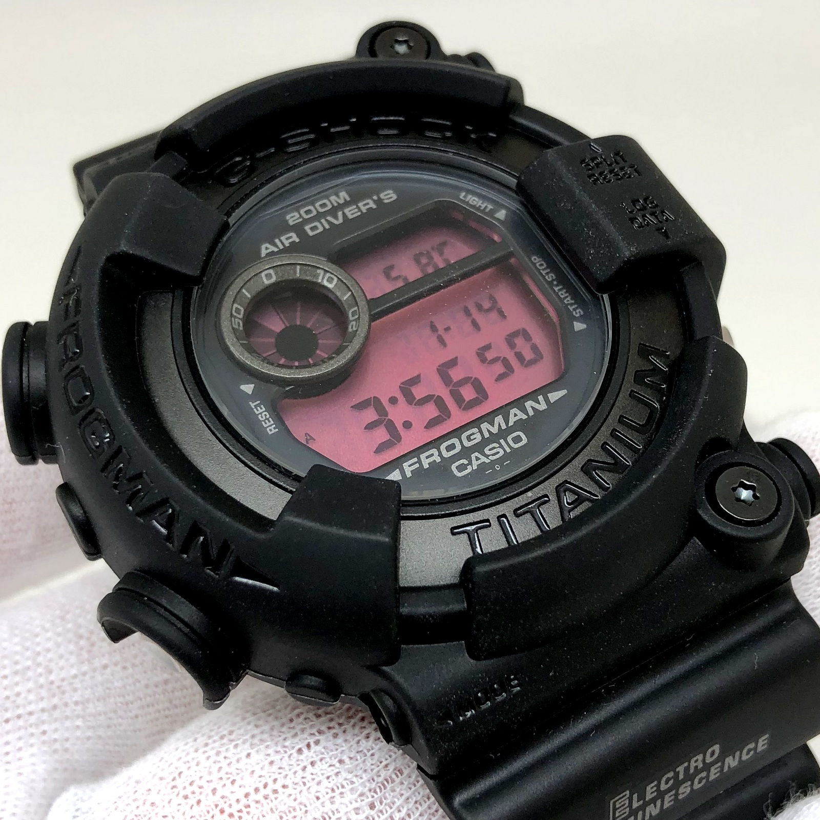 楽天市場】G-SHOCK ジーショック CASIO カシオ 腕時計 DW-8200BK-1JF