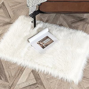 シャギーラグ ムートンラグ 60×90cm 柔らかい 人工ウール カーペット 玄関マット 毛長タイプ 滑り止め 人造シープスキンラグ 床暖房 ホットカーペット対応 ホワイト