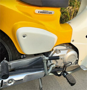 クロスカブ CC110 サイドポケットカバー サイドカバー ホワイト 保護 カスタム 左右セット バイクパーツセ ドレスアップ おしゃれ アクセサリー【取り寄せ】