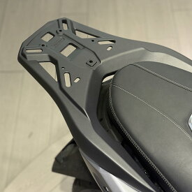 NMAX125 NMAX155 （2025~2026年式）キャリア リアキャリア バイク 最大積載量15kg アルミ製 荷台 高耐久 取付台 リアボックス トップケース対応