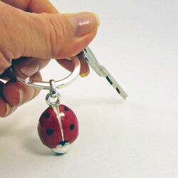 大きいテントウムシのキーリングサツルノ社イタリア製