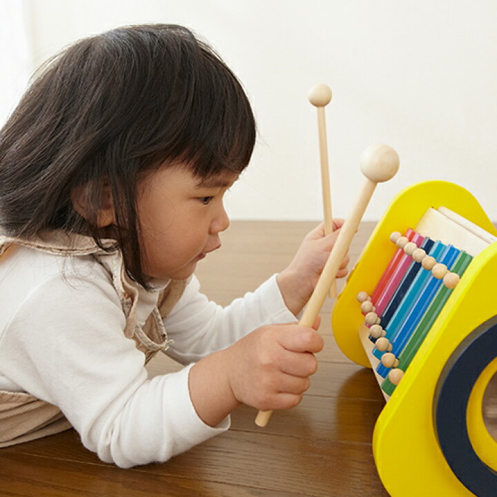 楽器玩具 音楽 木製 知育玩具 バンジョー 女 誕生日 男の子 プラントイ 3歳 プレゼント 女の子 誕生日プレゼント 木のおもちゃ 男 子供 2歳 おもちゃ Plantoys 1歳