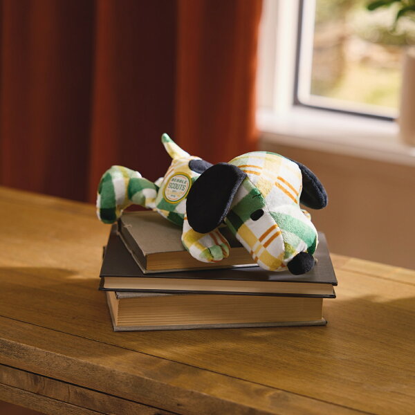 Peanuts(R) Beagle Scouts Floppy Snoopy Plush 10" スヌーピー ぬいぐるみ ビーグル・スカウト チェック柄