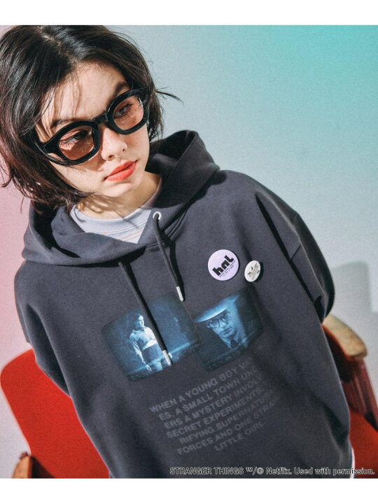 楽天市場】【STRANGER THINGS】コラボ 缶バッチ付きパーカー niko and 