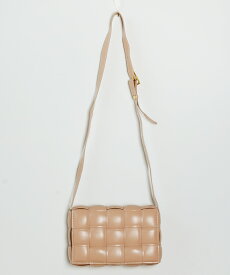 【全品送料無料！】 アウトレット 訳あり 編み込み バッグ ショルダーバッグ 【即納】斜めがけ スクエア PU レザー ブラック アイボリー グリーン ベージュ レディース 韓国 プチプラ トレンド 人気 高見え キルティング