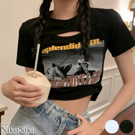 フォトプリント カットアウト ショート丈チビTシャツ ma 【即納】 Y2K 参戦服 半袖 チビT スタイトトップス ミニ丈 フロントカットアウト モノクロプリント レディース 韓国 Y2Kファッション 韓国ストリート 流行り トレンド かわいい
