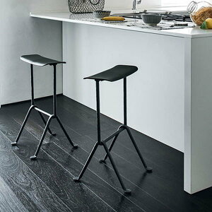 }WX JE^[`FA OFFICINA STOOL ItB`[i Xc[ MAGIS y񂹏izyX܎z