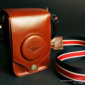 TP Original Oil leather Retro Camara Case Brown TC01BR オイルレザー レトロ カメラケース ショルダーストラップ付き 本革 牛革 カメラポーチ レンズポーチ ミニバッグ 高級感 シンプル おしゃれ かっこいい カメラ女子 クラシック お散歩 旅行 camera pouch lens pouch