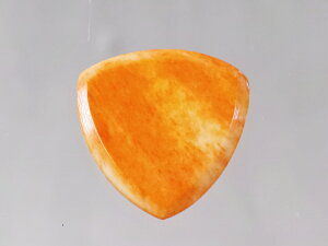 ���̍��ō��ꂽ�V�R�f�ނ̃g���C�A���O��(���ɂ���^)�s�b�N 3.0mm �I�����W | Animals Pedal Wild Picks (CB-TC-N-OR-S-3.0) Cow Bone Tri Pick Chamfer Orange Small 3mm �X���[���T�C�Y�y�䂤�p�P�b�g�Ή��\�z