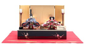 【クーポン利用で5%OFF】雛人形 コンパクト 久月 ひな人形 平飾り 文庫飾り 親王飾り 着付 二世光匠 新松風シリーズ 梅花 正絹 久月オリジナル頭 高岡塗り 【2026年度新作】 h083-k-8156 D-10
