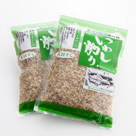 蒲原いわし削りぶし100g×10袋入 株式会社エイシンフーズ 静岡県 そのままご飯にふりかけても、料理に混ぜても美味しい蒲原の特産品。