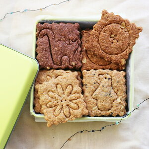 花咲くしおビスケット缶 4種 詰め合わせ スイーツ お取り寄せ 焼き菓子 ビスケット 洋菓子 黒ごまビスケット 焼き菓子セット キャラメルナッツビスケット