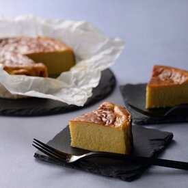 バナナの風味香る濃厚バスクチーズケーキ 金のバナーナDraine使用 ケーキ スイーツ お取り寄せ 岡山 洋菓子 チーズケーキ 冷凍 洋生菓子