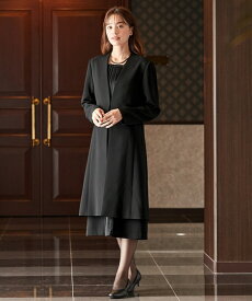 喪服 礼服 ブラックフォーマル ワンピース 大きいサイズ レディース 防しわ ロング コート ジャケット ストレッチ アンサンブル ノーカラー ＋フロント プリーツ 前開き 冠婚葬祭 フォーマルワンピース 黒 4L/5L/6L ニッセン nissen