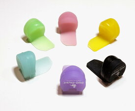 【指先から音色を支える上質クッション ( 全6色 ) 】 クラリネット サムレストクッション 指かけクッション オーボエ グッズ アクセサリー 指サポート 滑り止め シリコン 管楽器用 サムレストパッド クラシック ジャズ コンサート 吹奏楽 サムフック 演奏会 オーケストラ