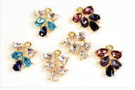 【メール便可】【1個入り】クリスタルリーフチャーム 3色 13mm×13mm ゴールド クリア ブルー パープル A…
