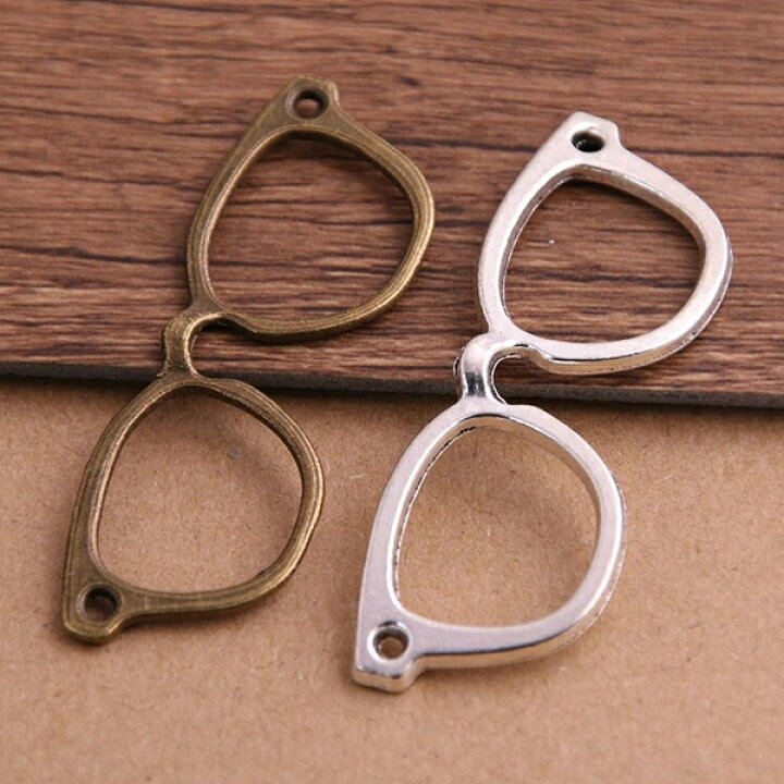 楽天市場】【メール便可】【1個入り】メガネのチャーム 19mm×55mm 金古 
