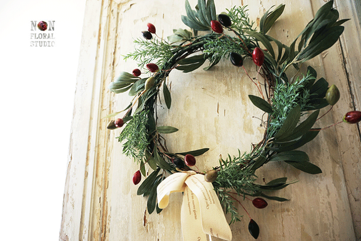 「存在感のあるネイティブフラワーのオーバルリース♡」季節を問わずお楽しみ頂けます fit=scale-down,w=1200