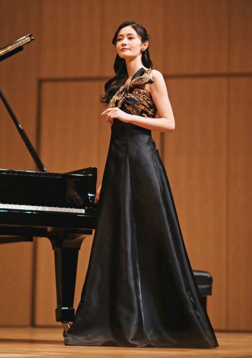 楽天市場】【限定5着】金襴を使った 着物ドレス 演奏会ドレス 演奏会用  