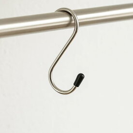 S字フック 100mm ステンレス製 キャップ付き 20個まで1通のメール便可 ステンレス SUS304 S字フック Sカン S環 エスカン Sフック おしゃれ 収納 インテリア クローゼット 押入れ S hook 錆に強い 直径25mmパイプにおすすめ