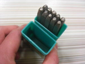 刻印 数字タイプ 2.5ミリ かなづちで叩くだけ! メール便送料無料