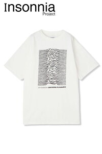 �W���C�E�f�B���B�W���� �yInsonnia Projects / �C���\�j�A�v���W�F�N�g�z × JOY DIVISION UNKNOWN PLEASURES TEE (WHITE) - �v�����g�e�B�[�V���c