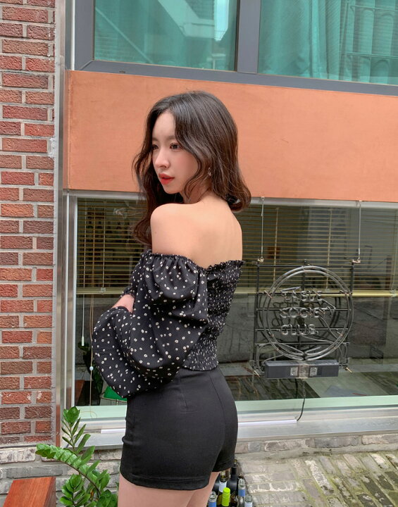 楽天市場 Chuu チュー シャーリング小花柄ブラウス 3 2up Ka 韓国 韓国ファッション 韓国ドラマ レディースファッション ブラウス 花柄 小花柄 総柄 シャーリング ガーリー 春 5 メール便不可 送料無料 3rd Spring サードスプリング 楽天市場 Chuu チュー シャーリング小花柄ブラウス 3 2up Ka 韓国 韓国ファッション 韓国ドラマ レディースファッション ブラウス 花柄 小花柄 総柄 シャーリング ガーリー 春 5 メール便不可 送料無料 3rd Spring サードスプリング