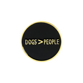 ピンズ ピン バッジ ブローチ バッヂ (金 ゴールド Dogs People 犬 イヌ　人間より犬 ) 送料無料